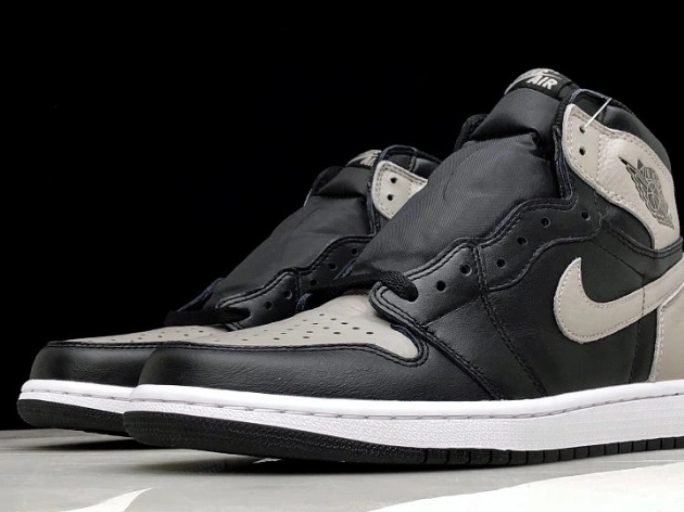 Jordan High Retro 1 Black OG Shadow Grey 555088-013 Air 0519